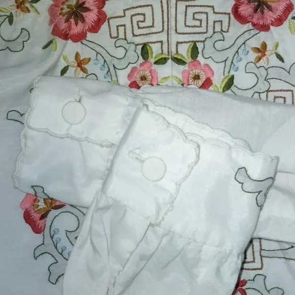 Vintage Embroidered Asian Blouse Small - Picture 8 of 8